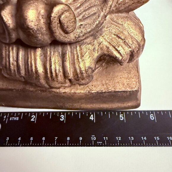 Ornate Gold Toned Bookends Set of 2 Shelf Decor Shell Motif Design VTG Resin - Picture 10 of 13